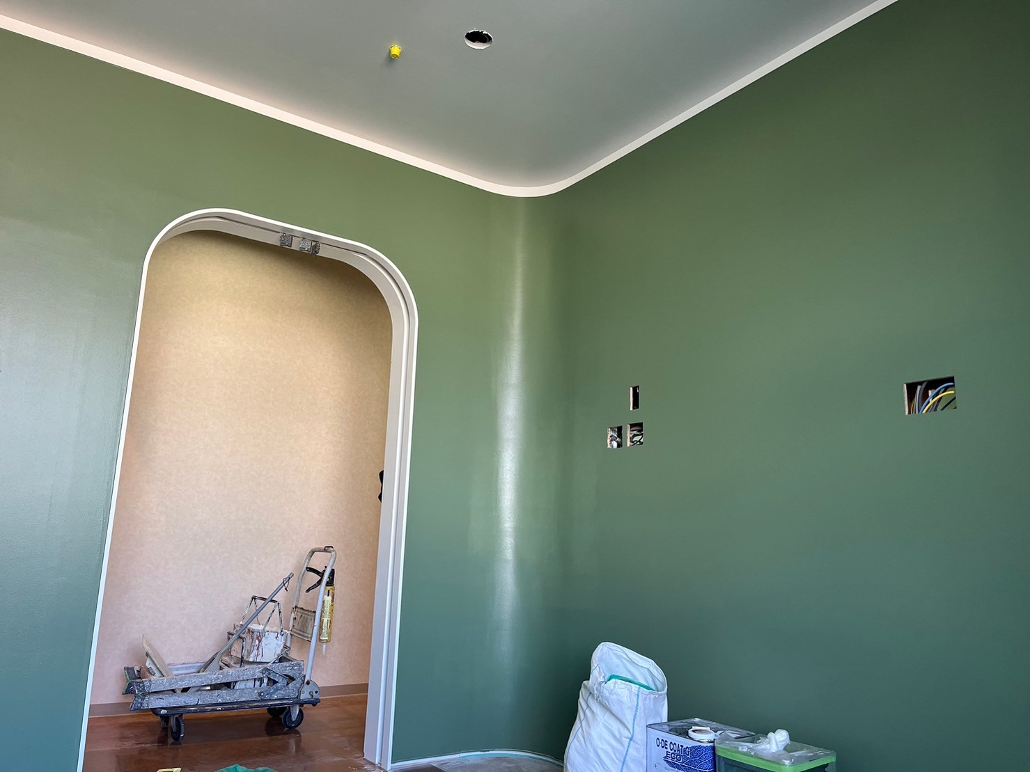 京都市テナント店舗内装上塗り