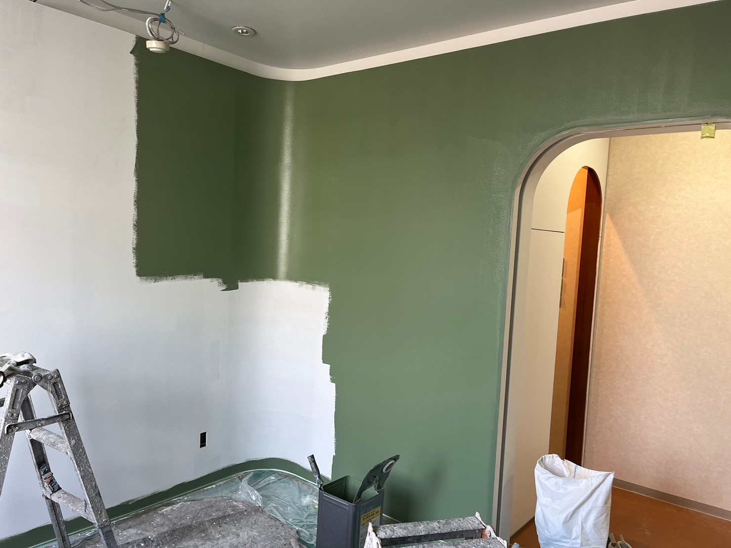 京都市テナント店舗内装中塗り