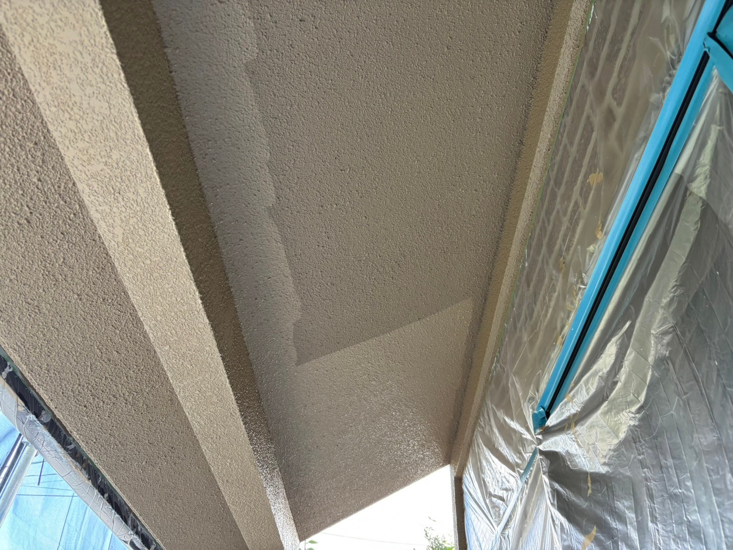 西京区O邸軒天上塗り