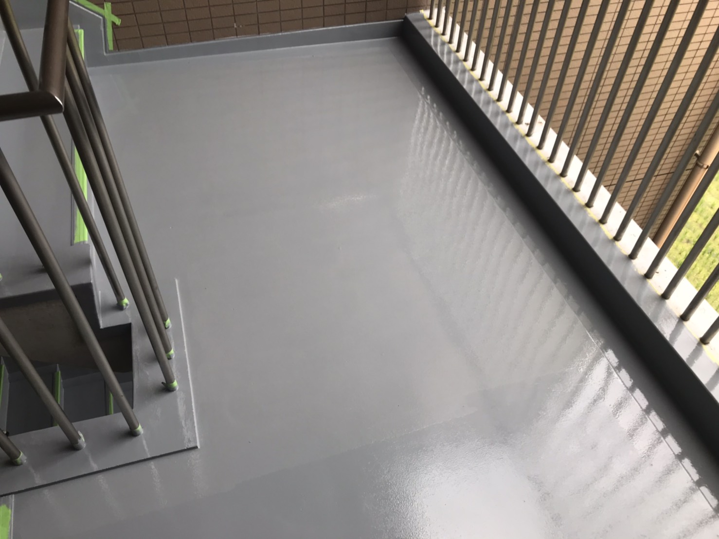 西京区住宅公社マンション外部階段防水完了