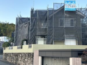 京都伏見区正木建装の外壁塗装足場の写真