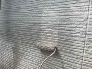 京都市左京区外壁ウルトラSIの上塗り塗装
