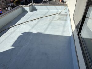 滋賀県大津市にて施工前の防水工事の現状写真2