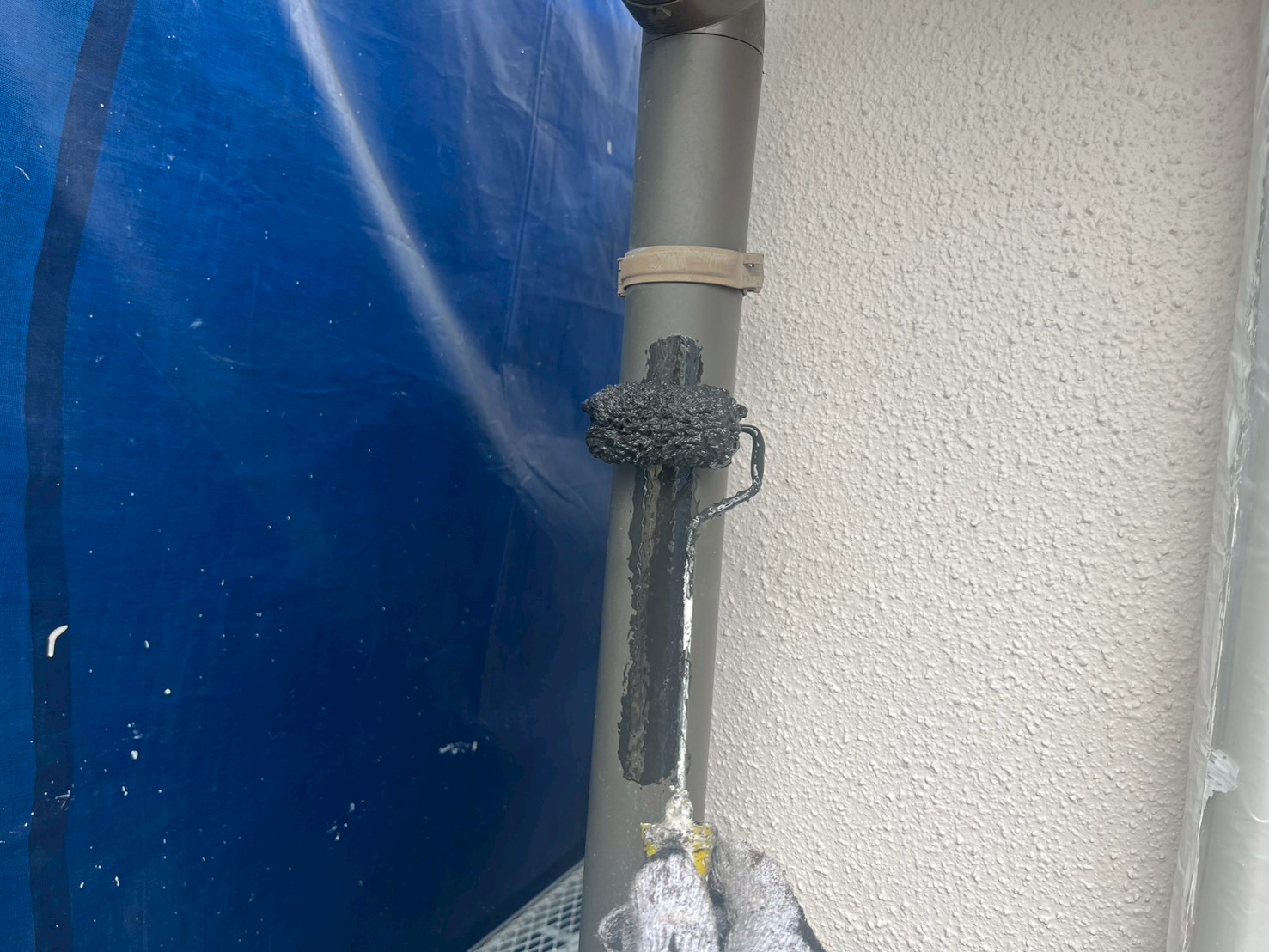 付帯物を無機塗料での塗装作業3