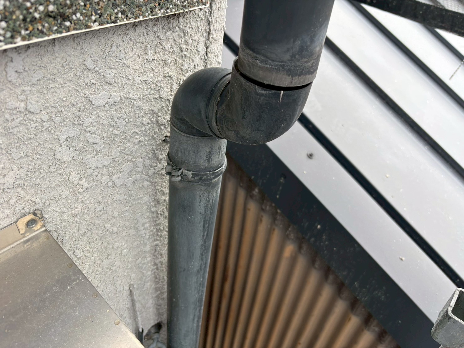 京都市左京区I邸様雨トユ現状